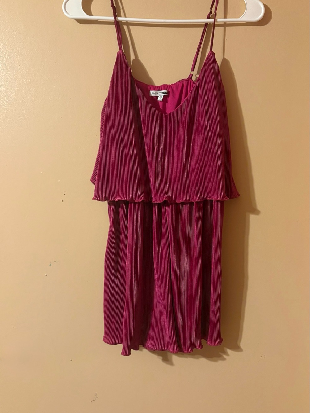 Fashion Nova Women’s Fuchsia Pleated Spaghetti-Strap Romper